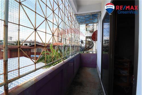 Bangkok Noi Condo single house for sale for rent secondhand